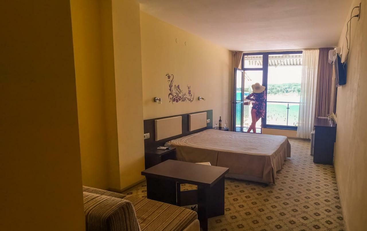 Family Hotel Teos Kiten  Zewnętrze zdjęcie
